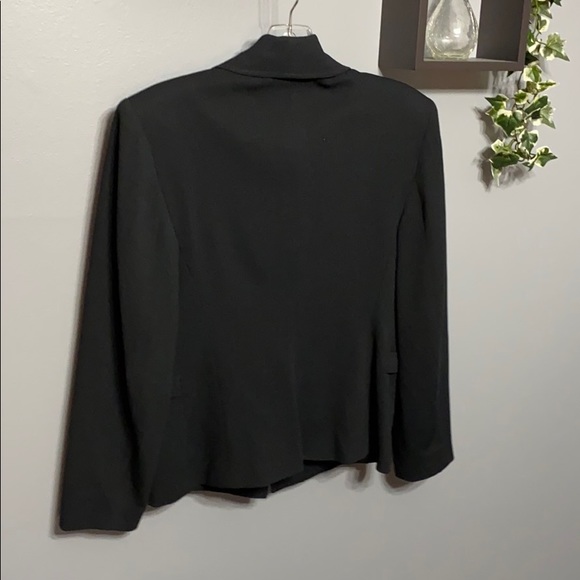 Garfield & Marks Black 3 Button Blazer sz 6 - Picture 4 of 5
